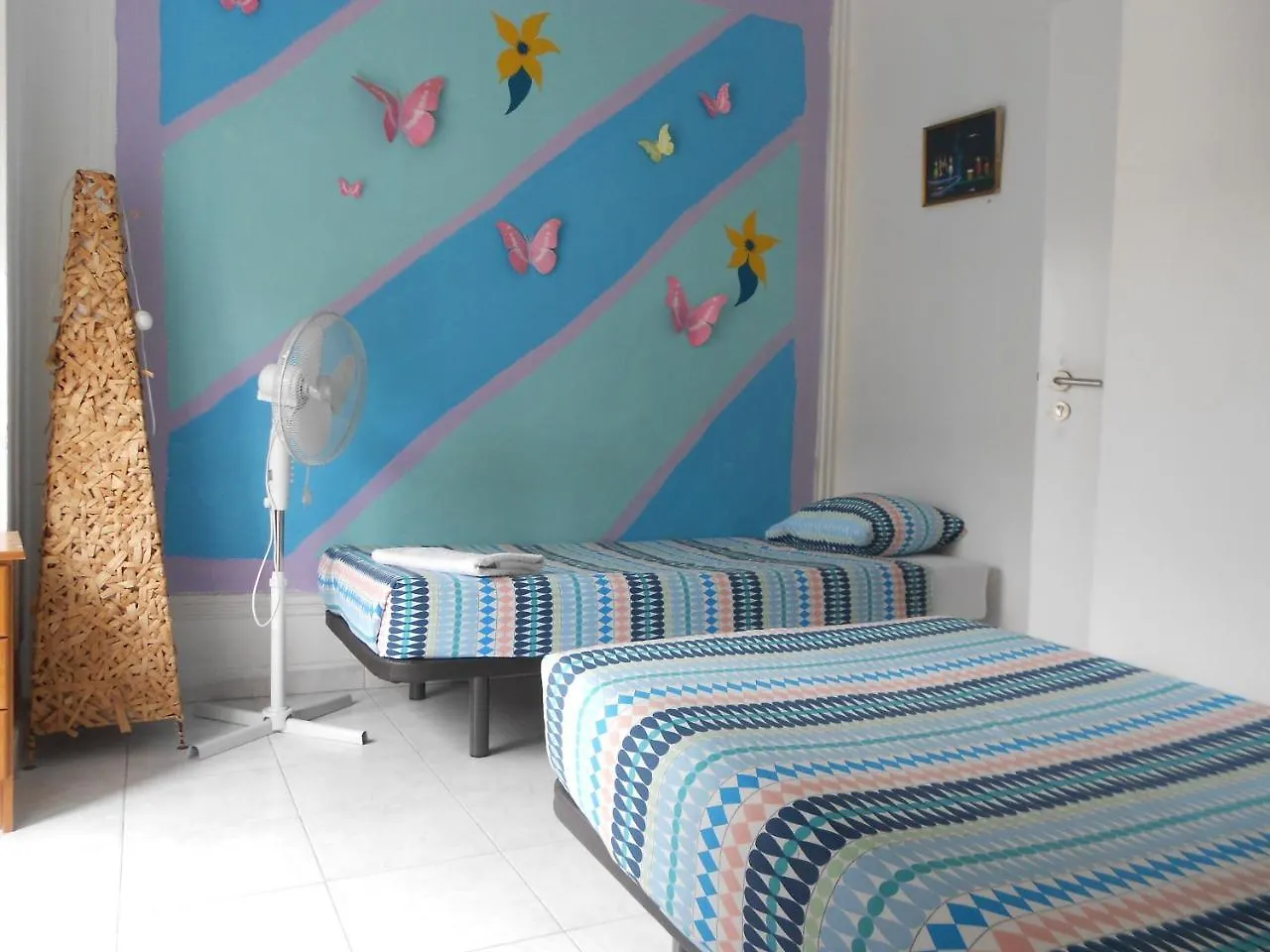 Hostel Crescent Rooms Lisbon