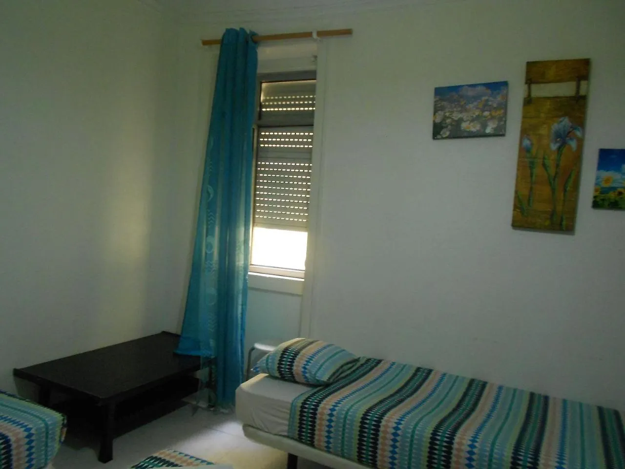 Hostel Crescent Rooms Lisbon Portugal