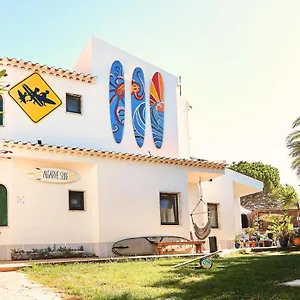 Auberge de jeunesse Algarve Surf Camp &
